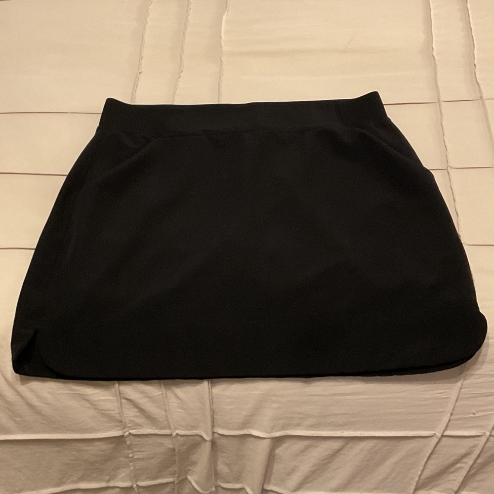 32 Degrees Classic Black Skirt (shorts built in)